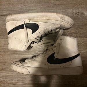 women’s nike blazers size 8.5